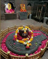 Stone-carved shikhara of Grishneshwar Mandir