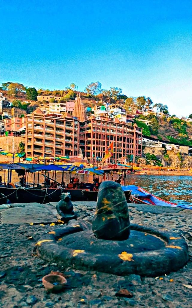 Omkareshwar Temple on Mandhata Island